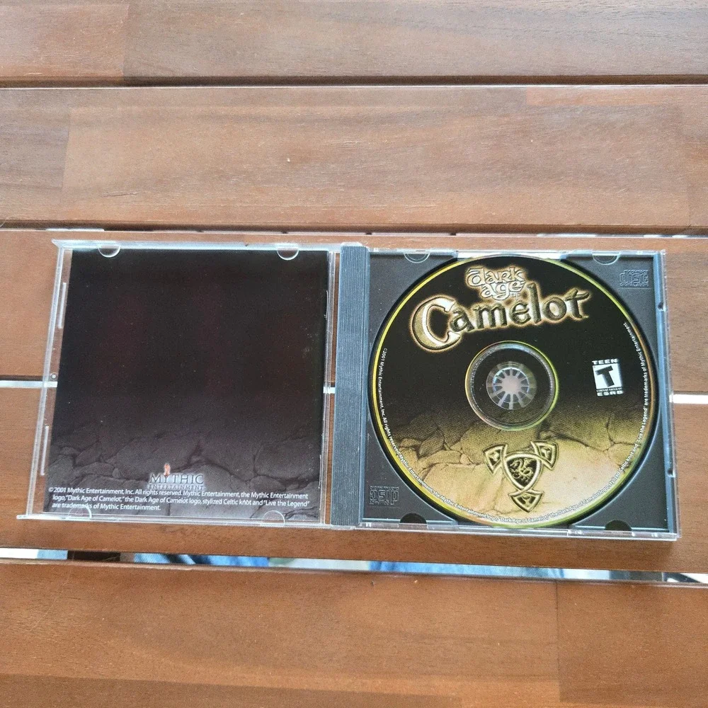 VTG Mythic Dark Age Of Camelot PC Game‎ CD ROM Fantasy MMORPG Windows 2001 Edtn
